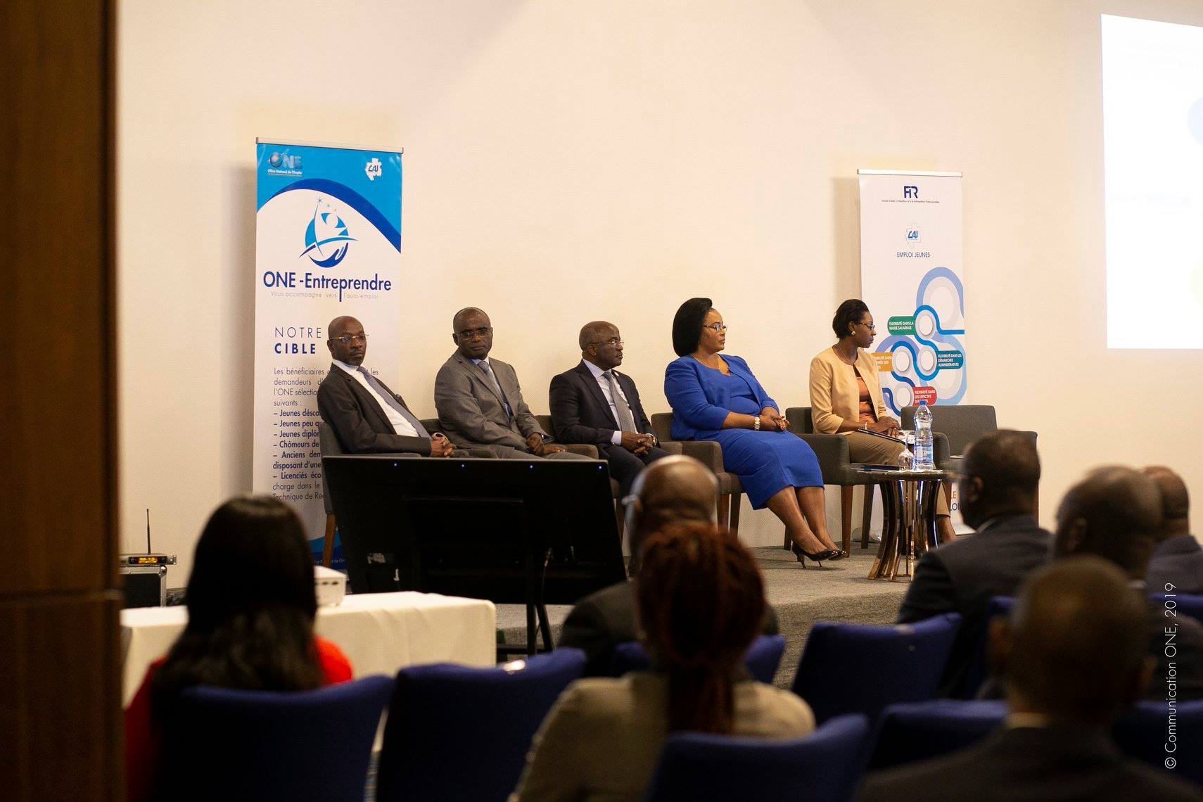 Lancement officiel du dispositif ONE-ENTREPRENDRE au Radisson Blu Okoumé Palace Hotel de Libreville.