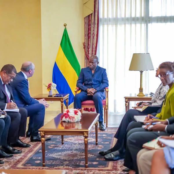 Rencontre avec Monsieur le President de la Republique,Chef de l&rsquo;Etat ,Brice Clotaire OLIGUI NGUEMA