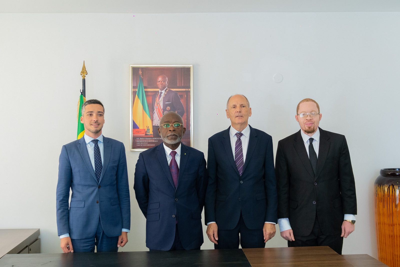 Rencontre entre le  Ministre de l&rsquo; Industrie et de la Transformation Locale et  le groupe  MEDEF