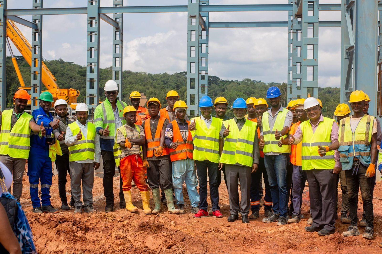 Visite des travaux de construction de l&rsquo;usine de Transformation Locale du Manganese
